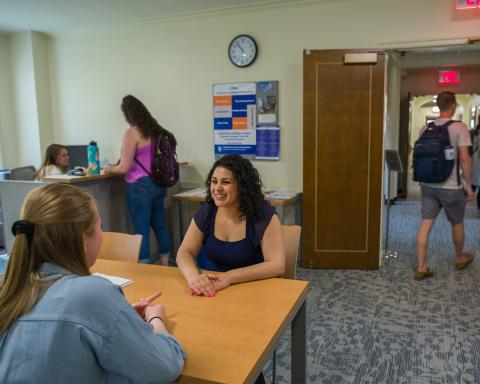 unh students in advising center