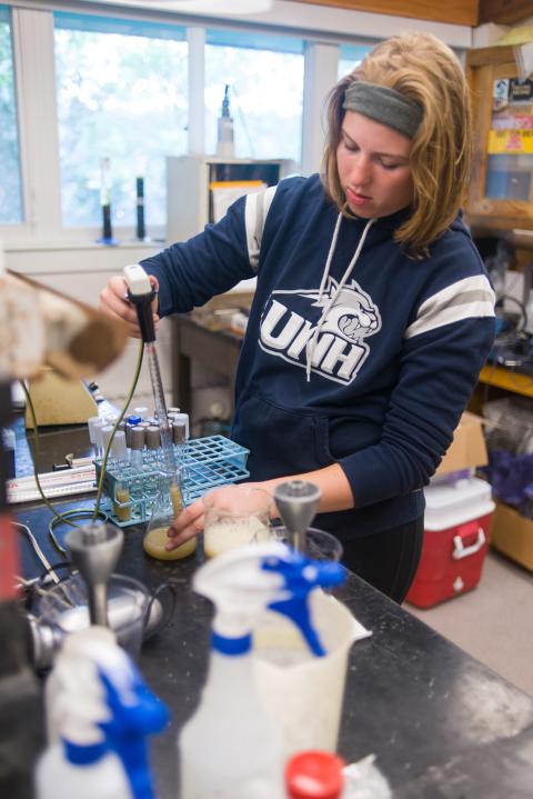 COLSA student in lab