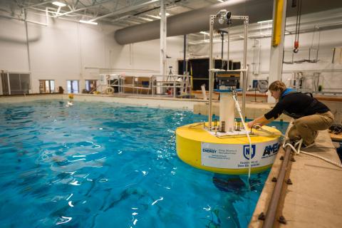 UNH student working in Chase Ocean Engineering Lab