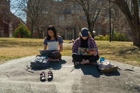 UNH students studying outside