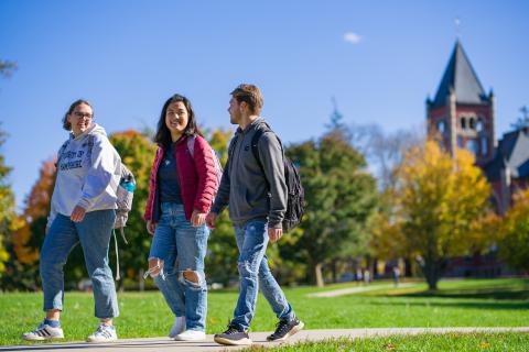 UNH students enjoying fall on campus