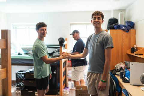 UNH roommates moving into residence hall room