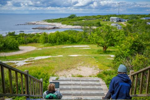 UNH students on Appledore Island